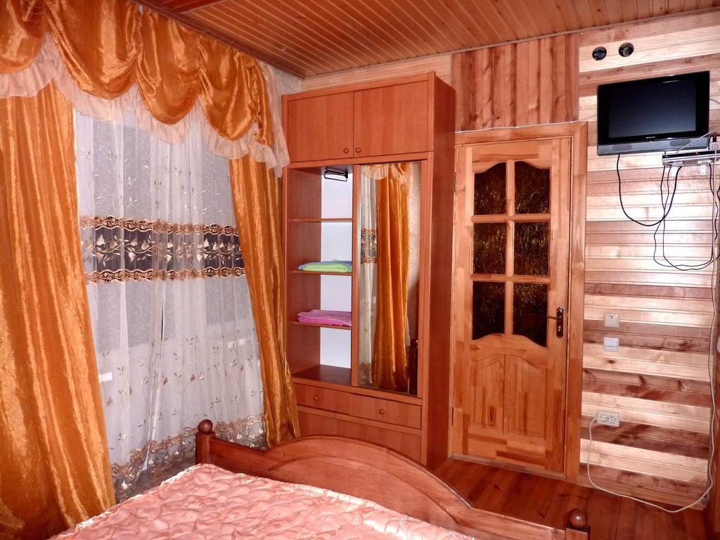 فندق ياريمتشيفي  Makovytsya المظهر الخارجي الصورة